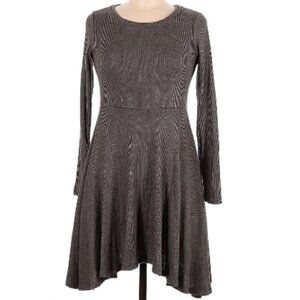 Lulus grayish green color short casual dress